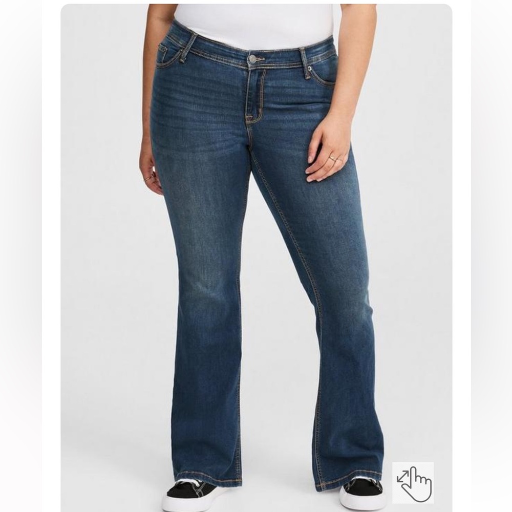 Torrid Brand New Luxe Slim Boot Jean - Super Stretch Medium Wash!